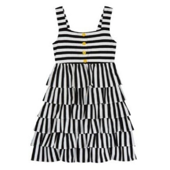 Convertible Zip-Shoulder Hardwarein Rib BlackWhite/BlackBlue Printwith T-shirt:Strawberryand Decorative